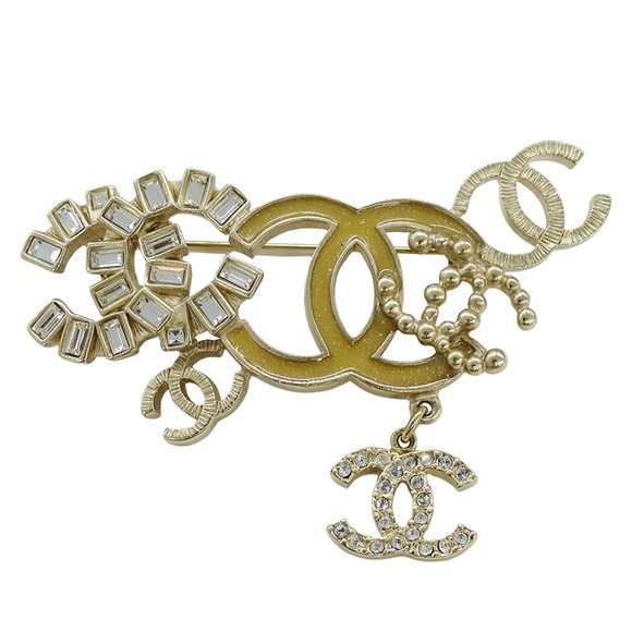 CHANEL Gold Logo Brooch - Picture 1 of 11